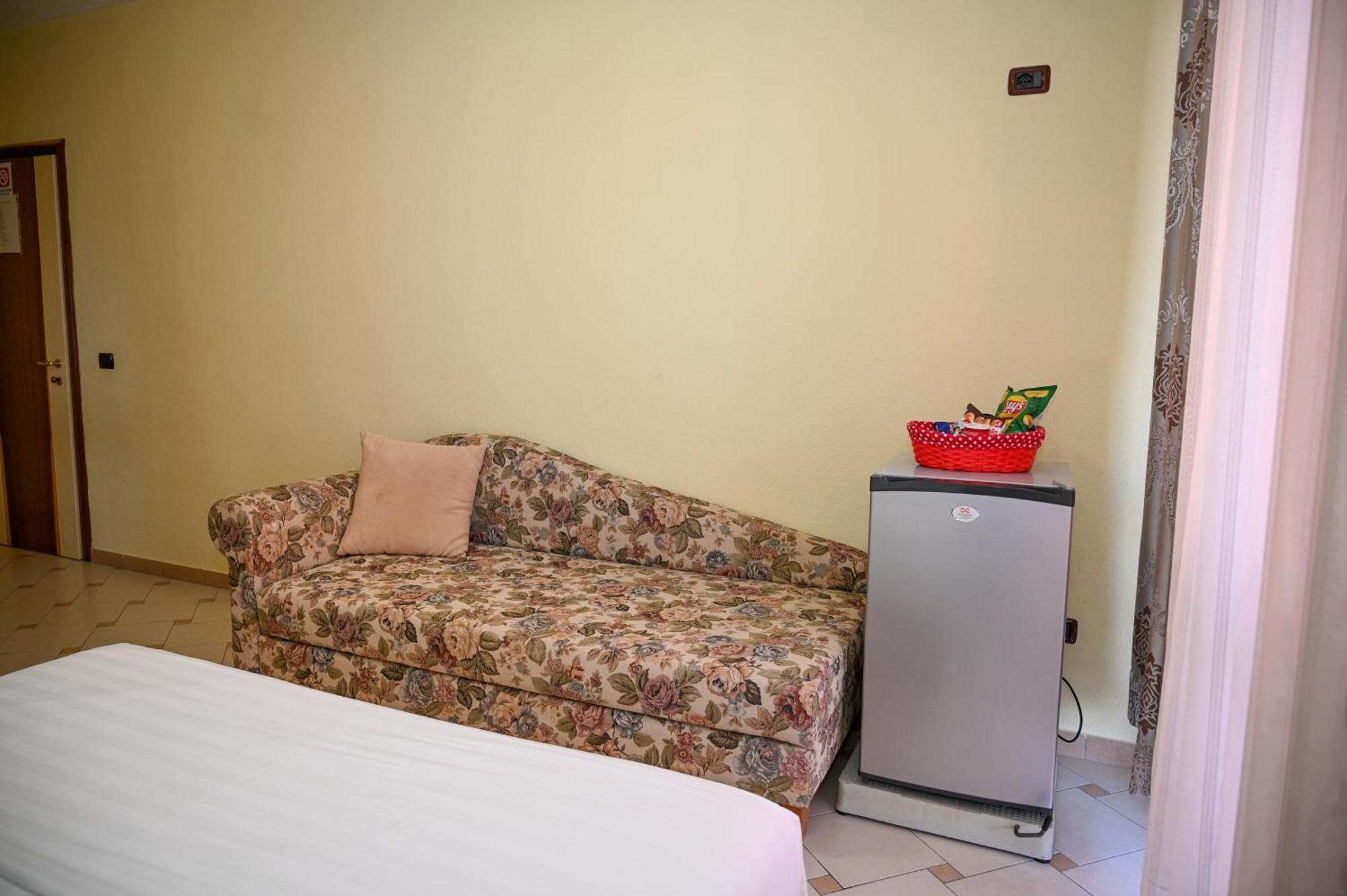 Hotel Vila Emes Δυρράχιο Δωμάτιο φωτογραφία