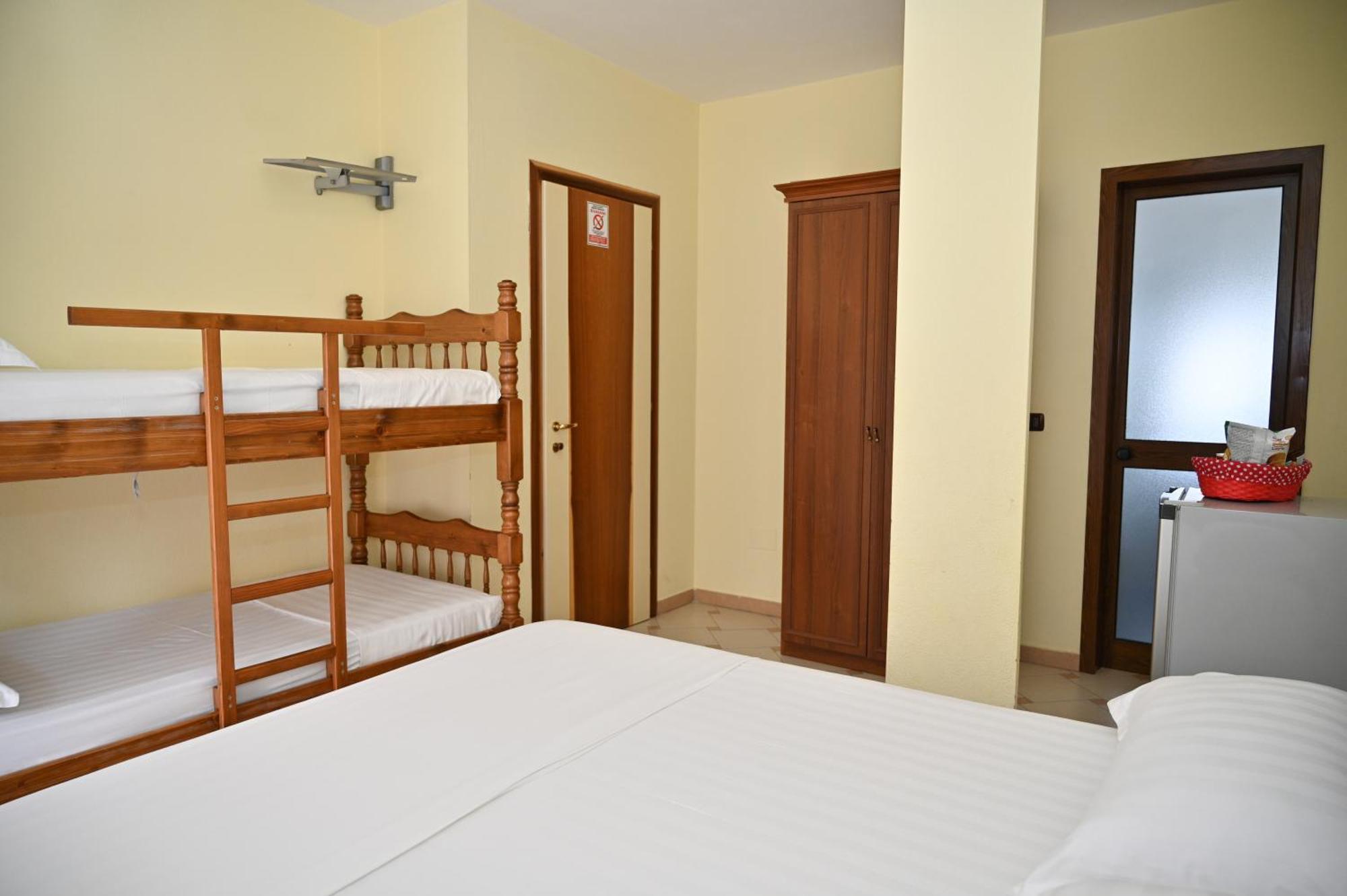 Hotel Vila Emes Δυρράχιο Δωμάτιο φωτογραφία