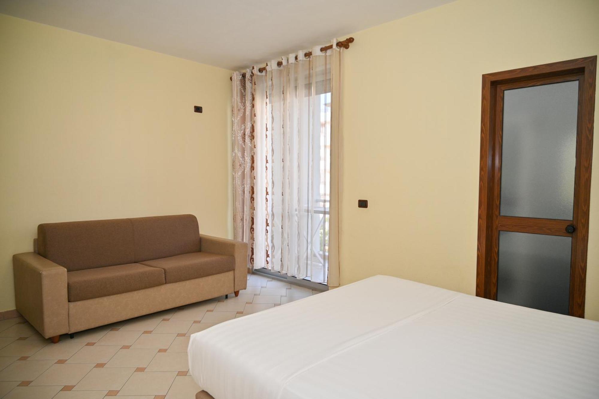 Hotel Vila Emes Δυρράχιο Δωμάτιο φωτογραφία