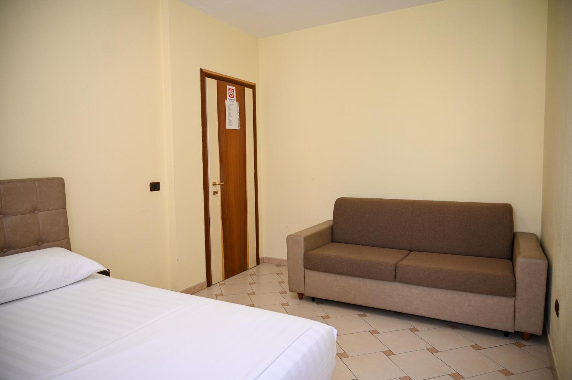 Hotel Vila Emes Δυρράχιο Δωμάτιο φωτογραφία