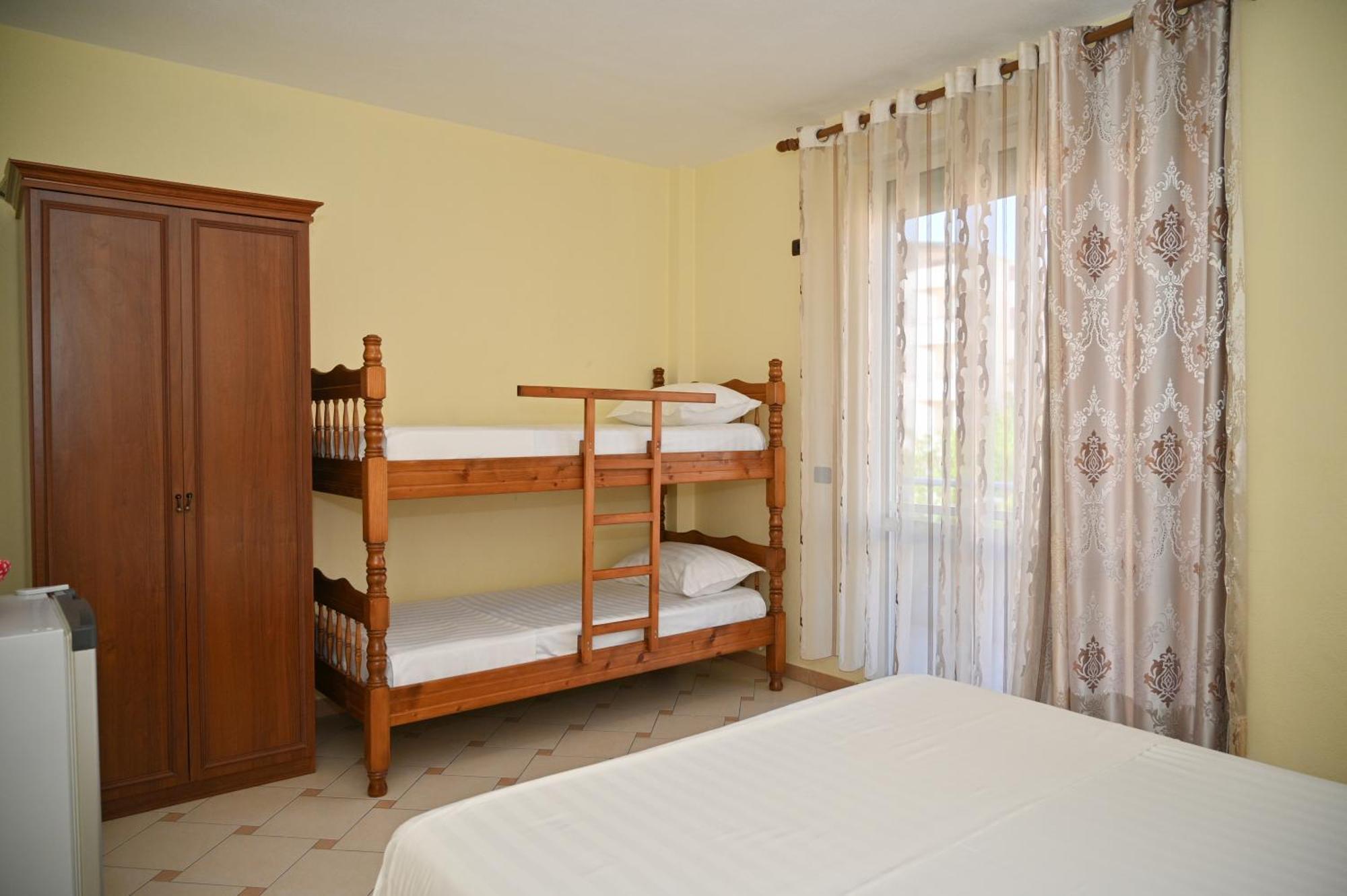Hotel Vila Emes Δυρράχιο Δωμάτιο φωτογραφία