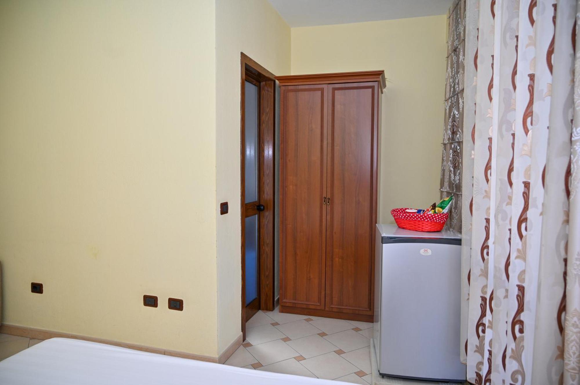 Hotel Vila Emes Δυρράχιο Δωμάτιο φωτογραφία