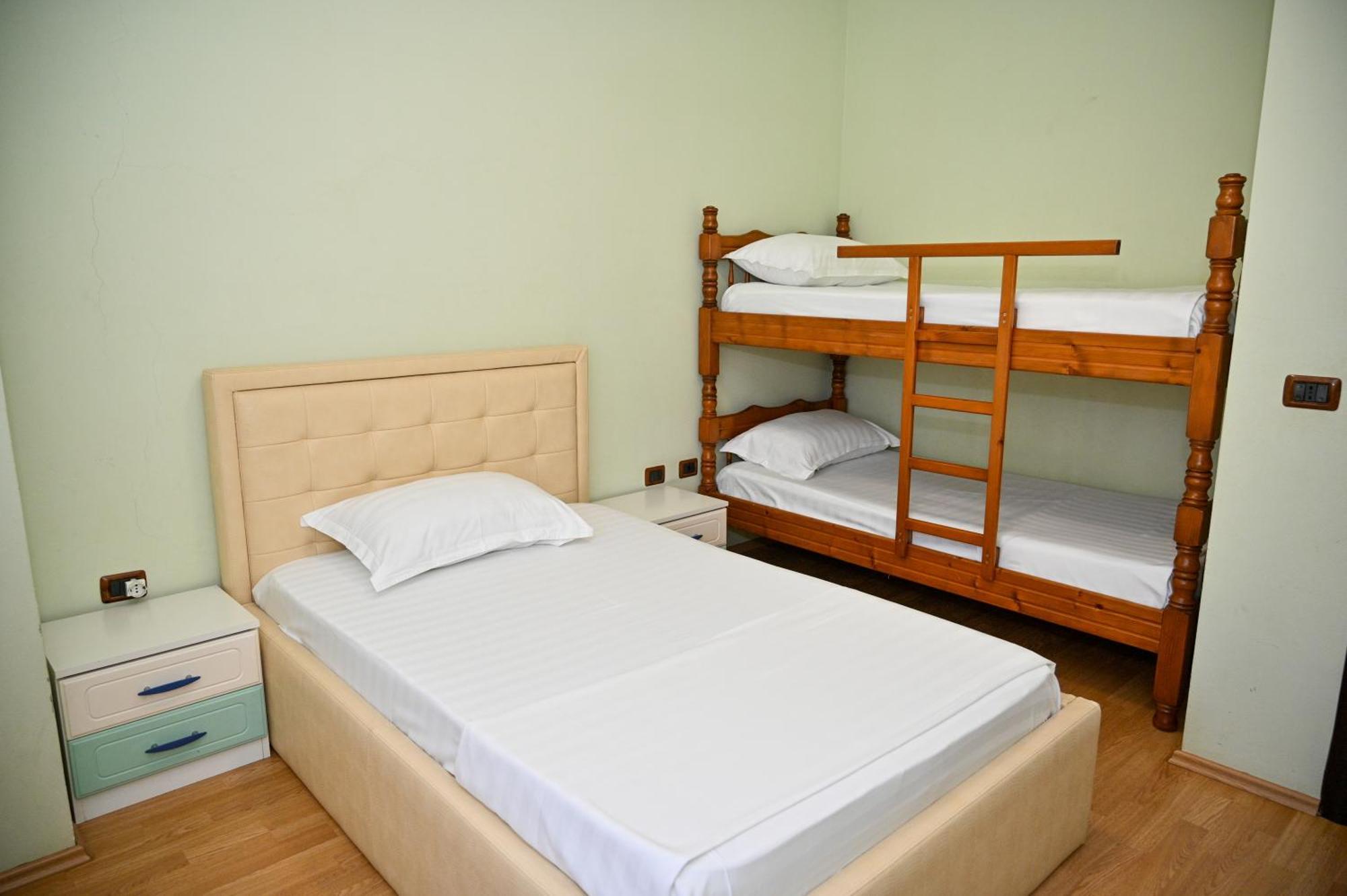 Hotel Vila Emes Δυρράχιο Εξωτερικό φωτογραφία